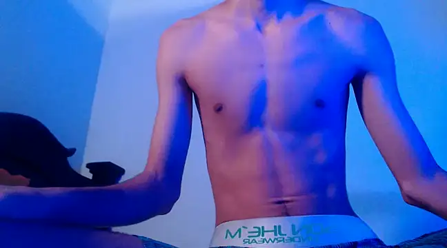 isaaclatino online show from 28, 2, 2025