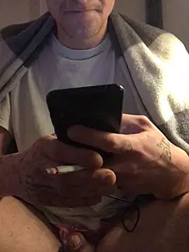 Snapshot of Simboxxx040 chatting on 18, 12, 2024 Simboxxx040 online show from 18, 12, 2024