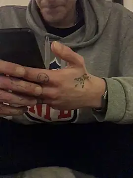 Snapshot of Simboxxx040 chatting on 9, 1, 2025 Simboxxx040 online show from 9, 1, 2025