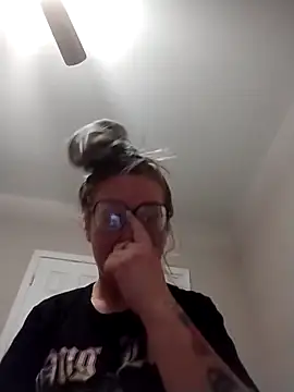 Snapshot of xWhoreAbleX_Pika chatting on 1, 11, 2025 xWhoreAbleX Pika online show from 1, 11, 2025