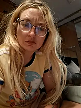 xWhoreAbleX Pika online show from 5, 6, 2026