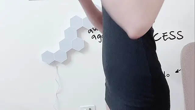 Sarah-ery online show from 6, 4, 2026