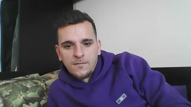 Huge cock22cm online show from 29, 1, 2025