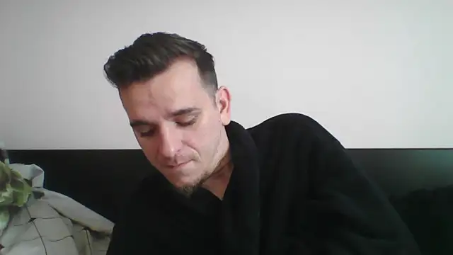 Huge cock22cm online show from 12, 3, 2025