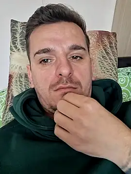 Huge cock22cm online show from 21, 12, 2025