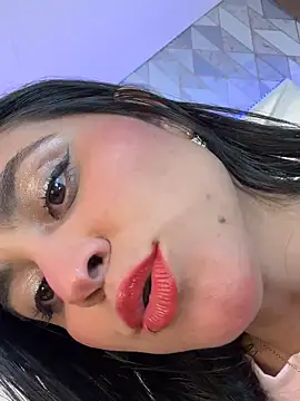 Snapshot of Brenda_Garcia chatting on 2, 3, 2025 Brenda Garcia online show from 2, 3, 2025