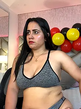 Snapshot of Brenda_Garcia chatting on 24, 9, 2025 Brenda Garcia online show from 24, 9, 2025