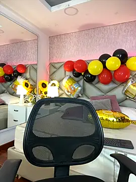 Snapshot of Brenda_Garcia chatting on 1, 10, 2025 Brenda Garcia online show from 1, 10, 2025