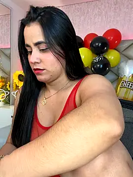 Snapshot of Brenda_Garcia chatting on 2, 10, 2025 Brenda Garcia online show from 2, 10, 2025