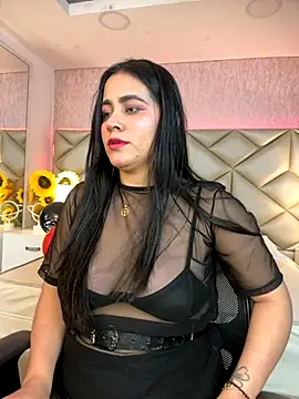 Snapshot of Brenda_Garcia chatting on 3, 10, 2025 Brenda Garcia online show from 3, 10, 2025