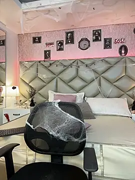 Snapshot of Brenda_Garcia chatting on 9, 10, 2025 Brenda Garcia online show from 9, 10, 2025