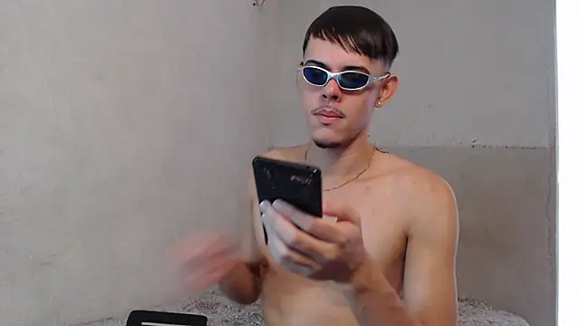 MicaelRian69 online show from 25, 10, 2025