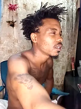 Snapshot of TaurusBallz chatting on 5, 11, 2025 TaurusBallz online show from 5, 11, 2025