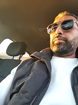 Snapshot of goldenhead1 chatting on 11, 1, 2026 goldenhead1 online show from 11, 1, 2026