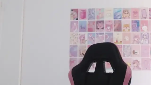 Snapshot of Emily_Guerra1 chatting on 28, 10, 2025 Emily Guerra1 online show from 28, 10, 2025