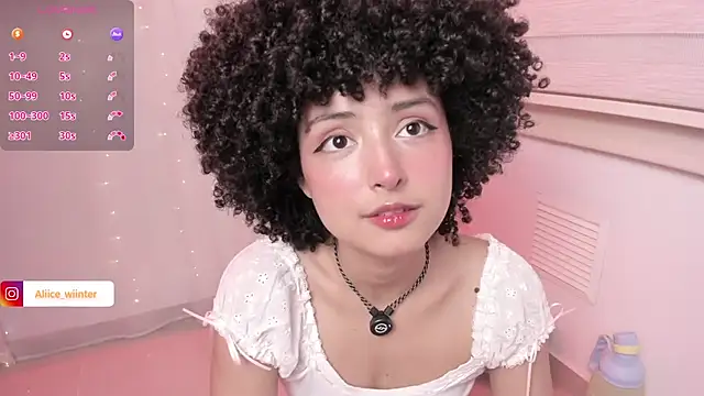 Snapshot of Alice_winter_ chatting on 2, 7, 2026 Alice winter online show from 2, 7, 2026
