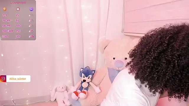 Snapshot of Alice_winter_ chatting on 28, 7, 2026 Alice winter online show from 28, 7, 2026