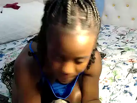 CherryColla online show from 24, 4, 2026