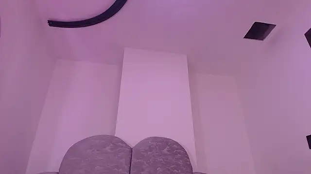 hot dione online show from 3, 6, 2026