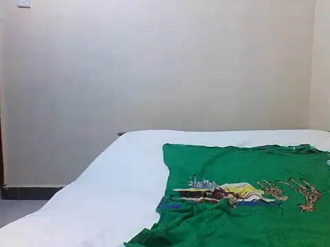 Snapshot of princess-cutie12 chatting on 24, 10, 2025 princess-cutie12 online show from 24, 10, 2025