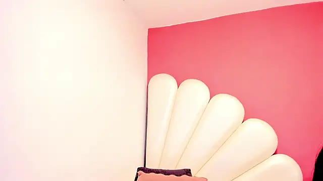 Vicky Freedom online show from 28, 2, 2025