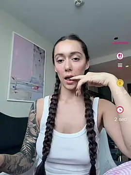 emiliasommer online show from 19, 6, 2026