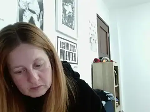 ViioletaMora online show from 15, 4, 2026