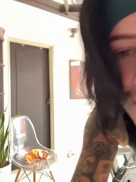 Hannah Borbon online show from 27, 3, 2026