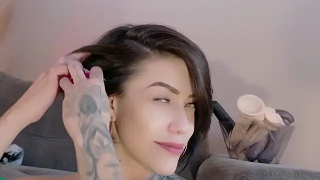 Snapshot of Hannah_Borbon chatting on 15, 6, 2026 Hannah Borbon online show from 15, 6, 2026