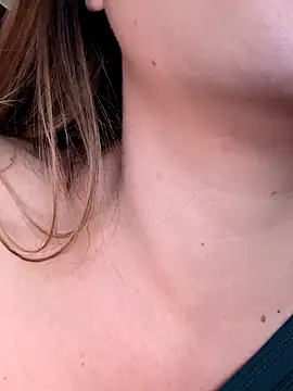 maliciaworld online show from 10, 9, 2025