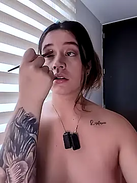 maliciaworld online show from 22, 4, 2026