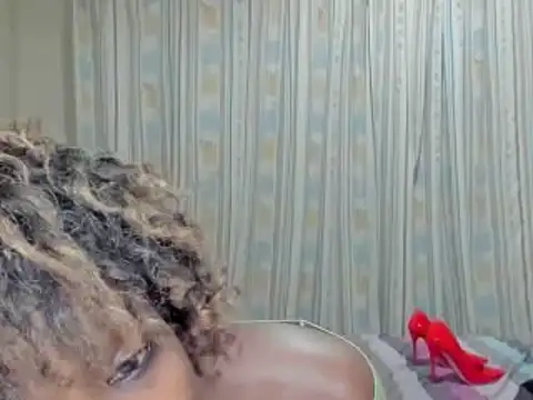 AfricanSquirtingQueen online show from 12, 10, 2025