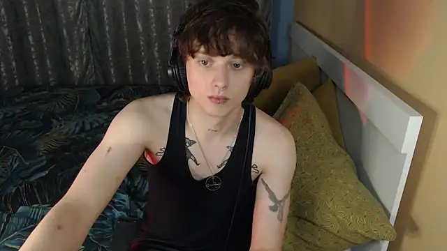 Snapshot of axxxturel chatting on 9, 9, 2025 axxxturel online show from 9, 9, 2025