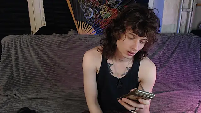 axxxturel online show from 4, 6, 2026