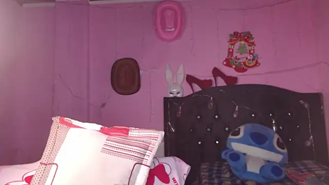 NikkiRous  online show from 7, 2, 2025