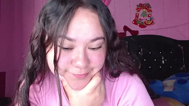 NikkiRous  online show from 4, 3, 2025