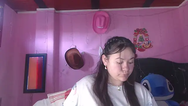 NikkiRous  online show from 9, 9, 2025