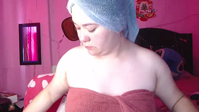 NikkiRous  online show from 23, 11, 2025