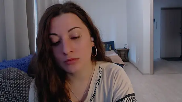 Snapshot of Helen_Adams_ chatting on 7, 7, 2026 Helen Adams online show from 7, 7, 2026