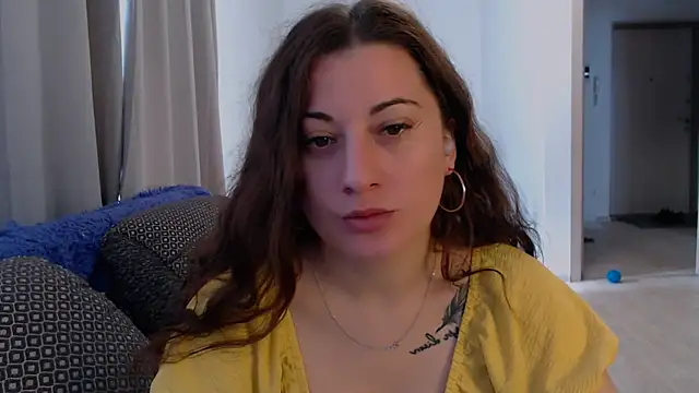 Snapshot of Helen_Adams_ chatting on 9, 7, 2026 Helen Adams online show from 9, 7, 2026