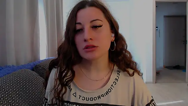 Snapshot of Helen_Adams_ chatting on 22, 7, 2026 Helen Adams online show from 22, 7, 2026