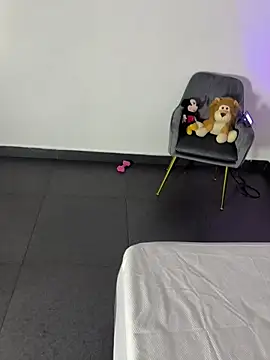 milaivanova online show from 10, 10, 2025