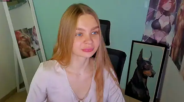 Snapshot of Molly_sweetie chatting on 7, 12, 2024 Molly sweetie online show from 7, 12, 2024