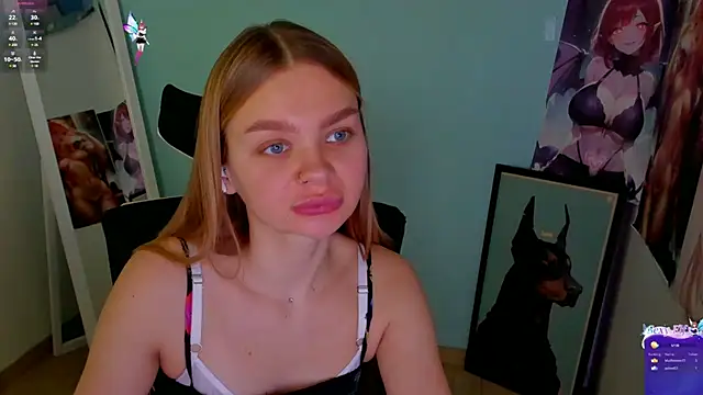 Snapshot of Molly_sweetie chatting on 9, 12, 2024 Molly sweetie online show from 9, 12, 2024