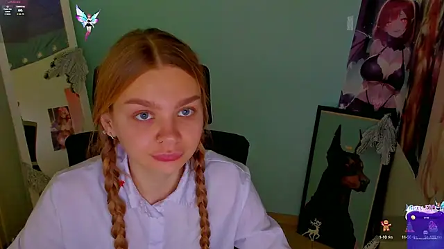 Snapshot of Molly_sweetie chatting on 19, 12, 2024 Molly sweetie online show from 19, 12, 2024