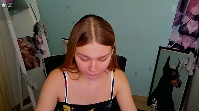 Snapshot of Molly_sweetie chatting on 30, 12, 2024 Molly sweetie online show from 30, 12, 2024