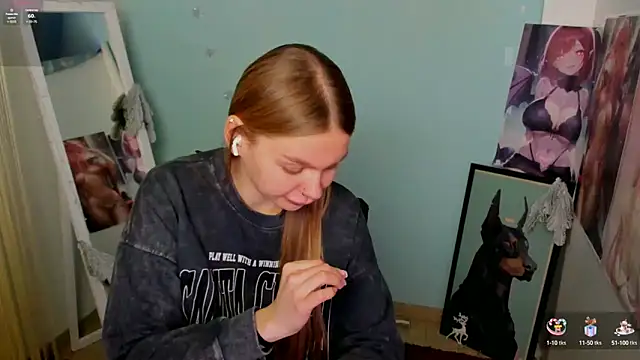 Snapshot of Molly_sweetie chatting on 3, 1, 2025 Molly sweetie online show from 3, 1, 2025