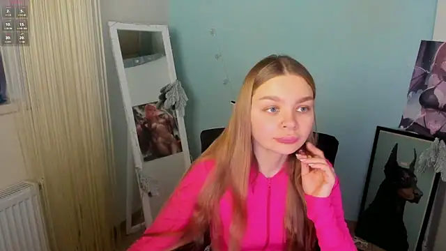 Snapshot of Molly_sweetie chatting on 14, 1, 2025 Molly sweetie online show from 14, 1, 2025