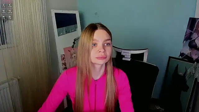 Snapshot of Molly_sweetie chatting on 16, 1, 2025 Molly sweetie online show from 16, 1, 2025