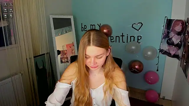 Snapshot of Molly_sweetie chatting on 16, 2, 2025 Molly sweetie online show from 16, 2, 2025